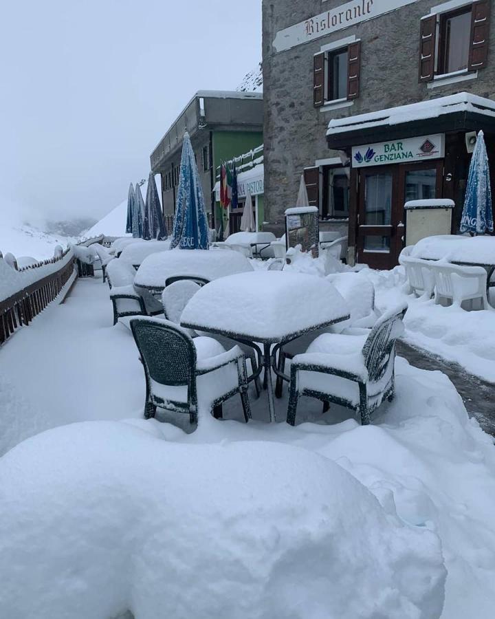 Hotel Genziana Gebirgspass Stilfser Joch Exterior foto