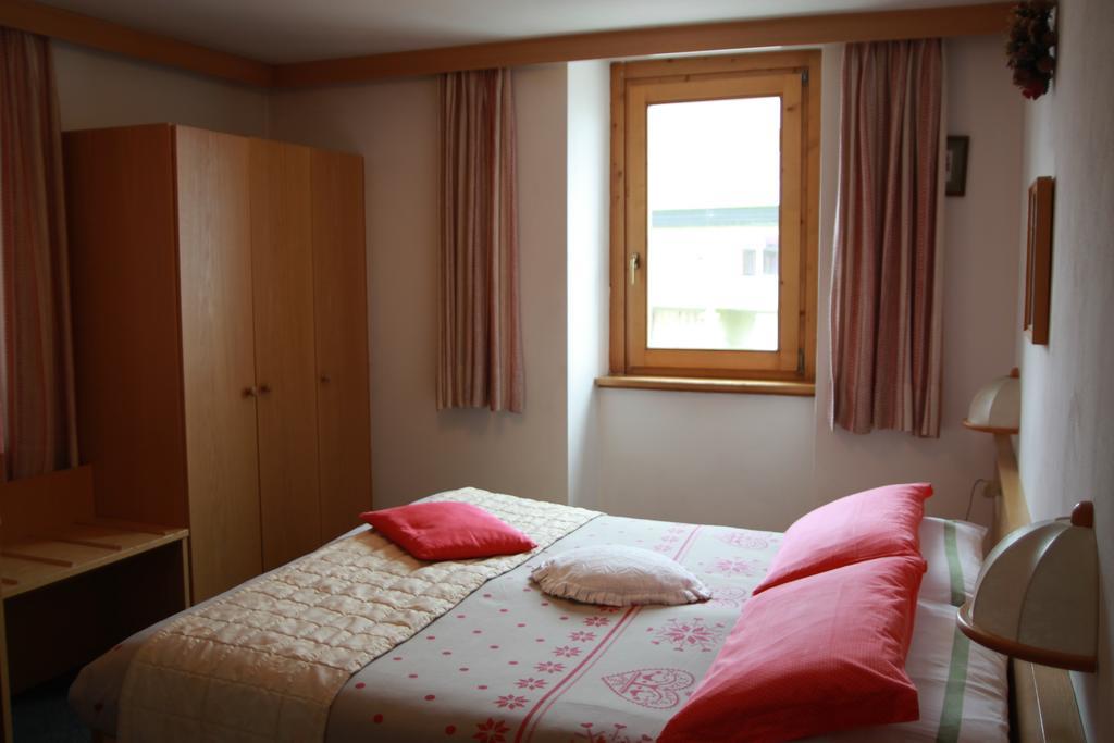 Hotel Genziana Gebirgspass Stilfser Joch Exterior foto