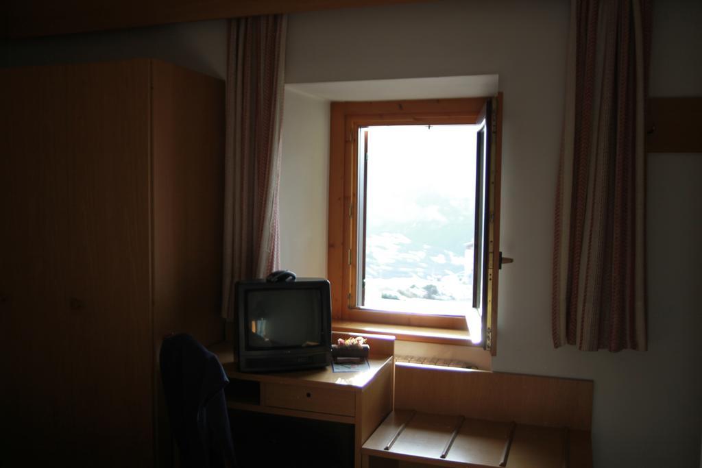 Hotel Genziana Gebirgspass Stilfser Joch Exterior foto